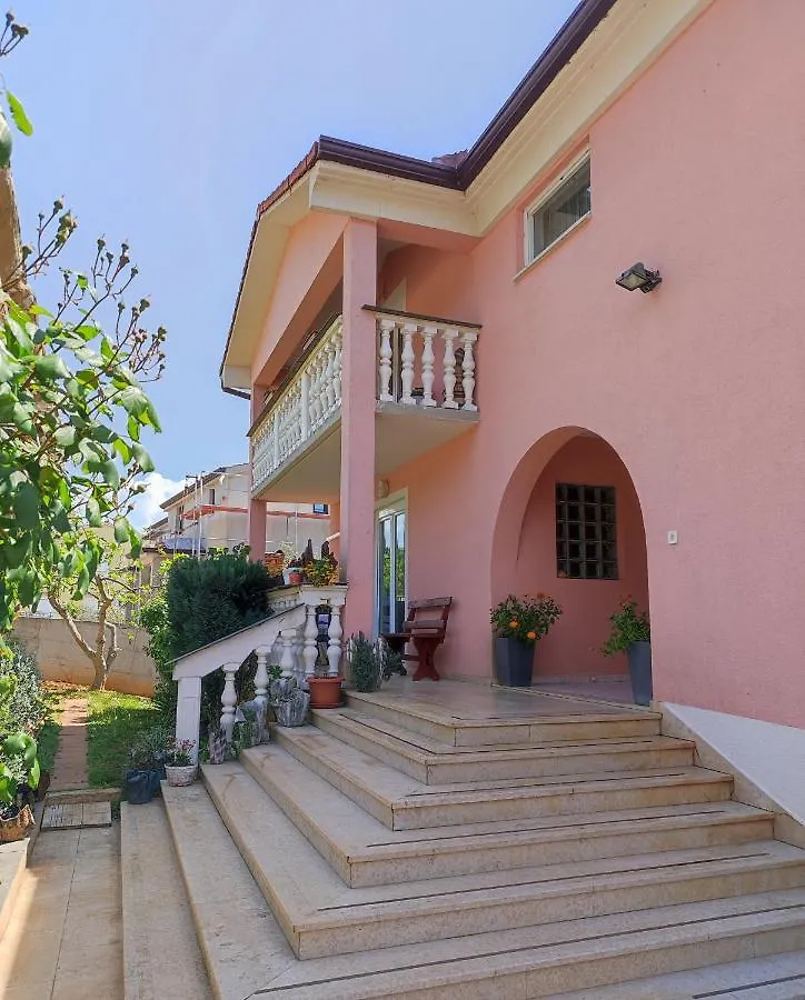 Apartments Erenda