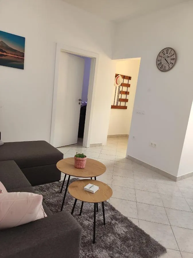 Apartments Erenda Fuškulin 0*,