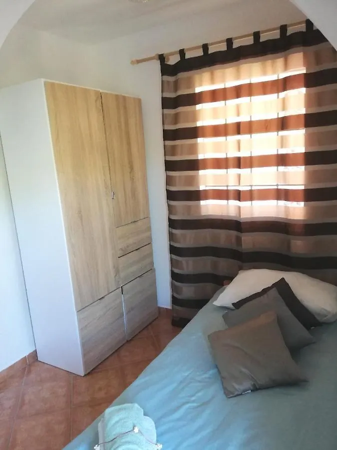 Apartments Erenda Fuskulin Croatia