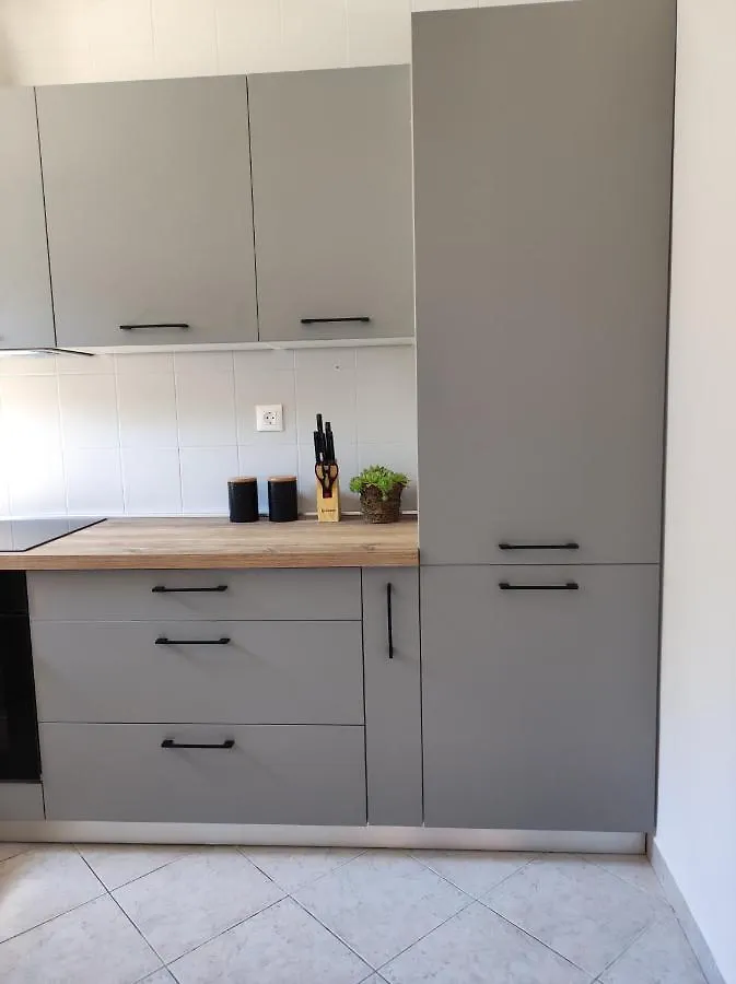 Apartments Erenda Fuskulin 0*,  Croatia